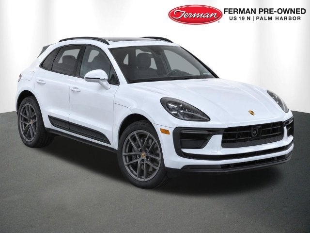 2022 Porsche Macan Base