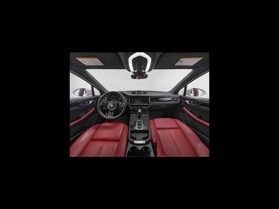 2022 Porsche Macan Base