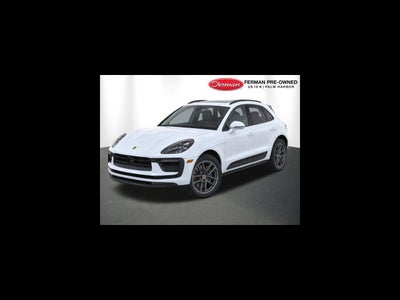 2022 Porsche Macan Base