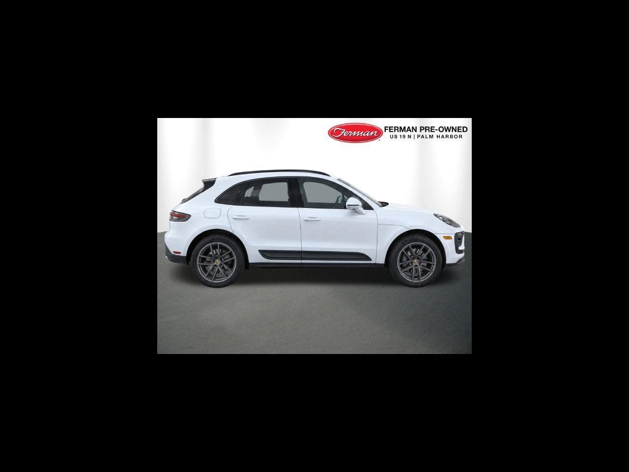 2022 Porsche Macan Base