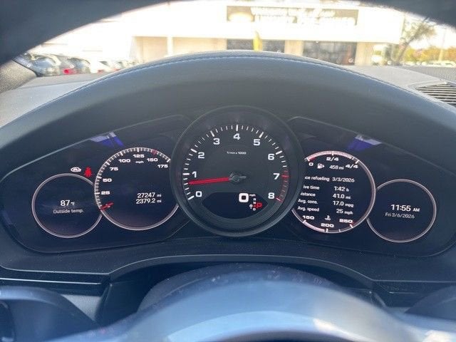 2022 Porsche Cayenne Base