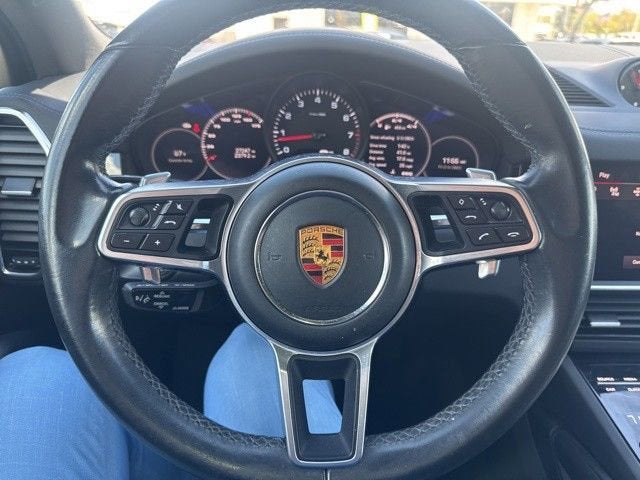 2022 Porsche Cayenne Base