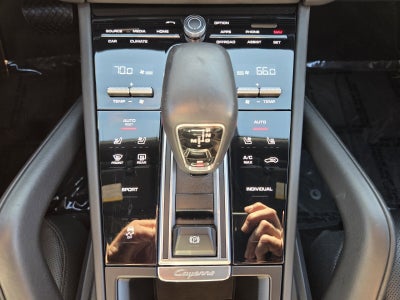 2022 Porsche Cayenne Base