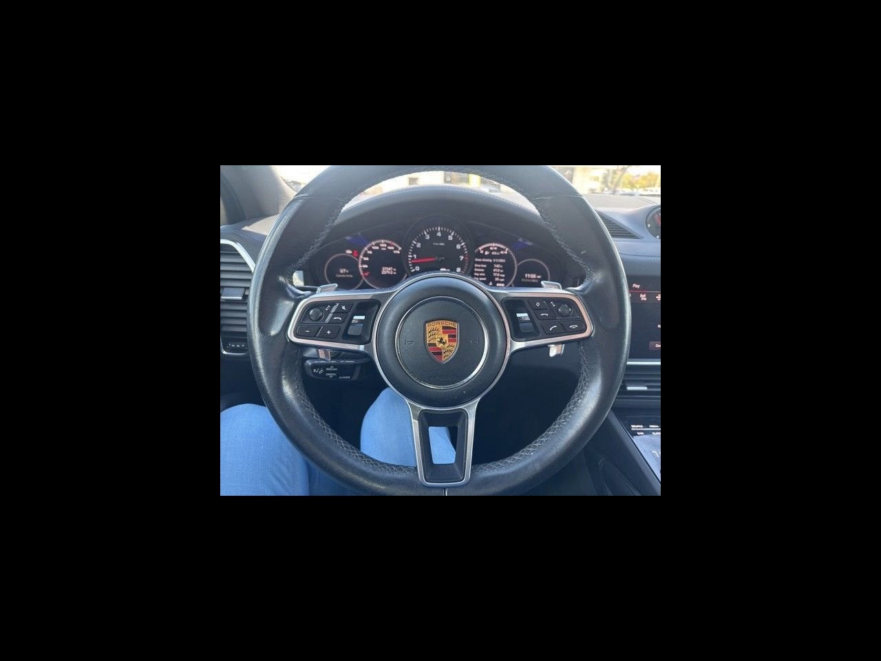 2022 Porsche Cayenne Base