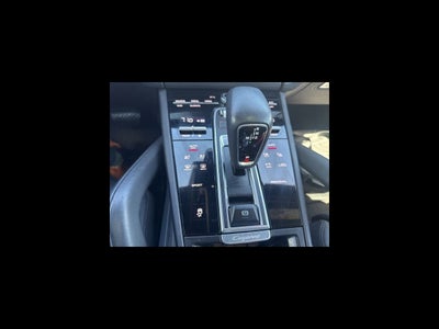 2022 Porsche Cayenne Base