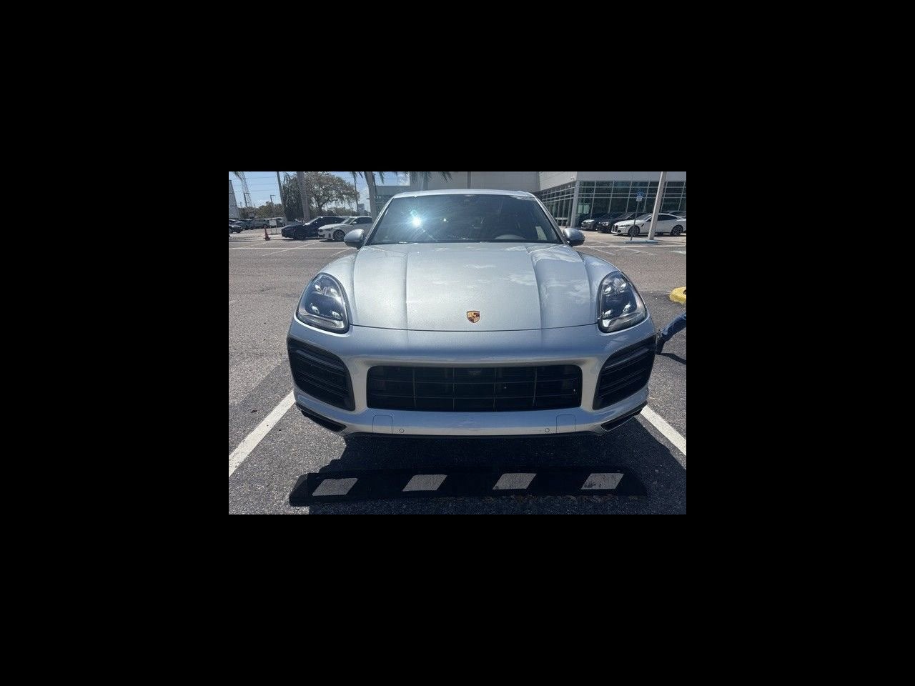 2022 Porsche Cayenne Base