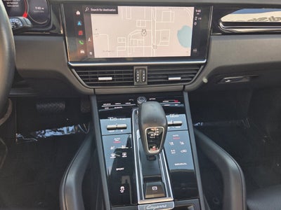 2022 Porsche Cayenne Base