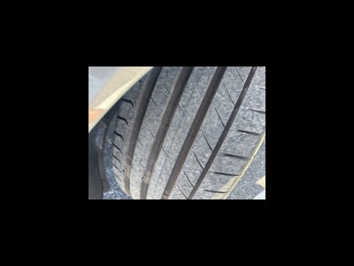 2022 Porsche Cayenne Base