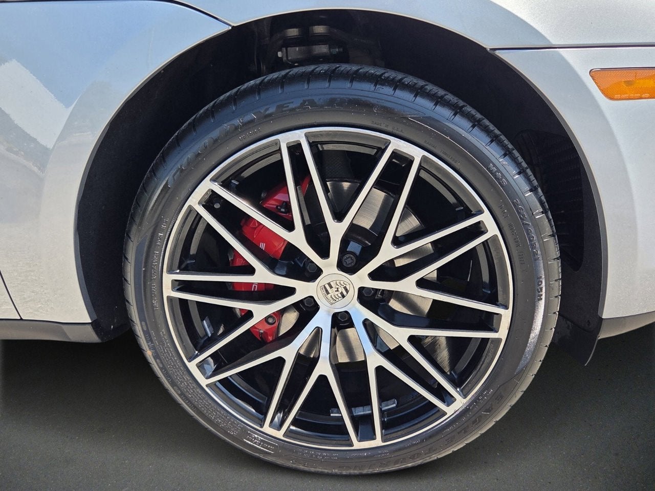 2024 Porsche Macan S