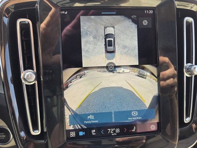 2024 Volvo XC40 Ultimate Bright Theme
