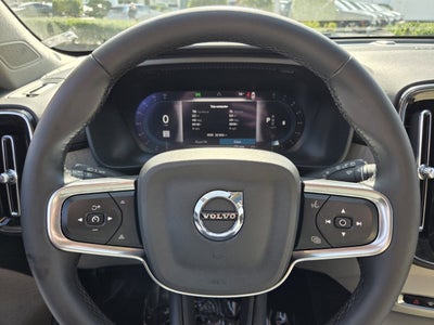 2024 Volvo XC40 Ultimate Bright Theme