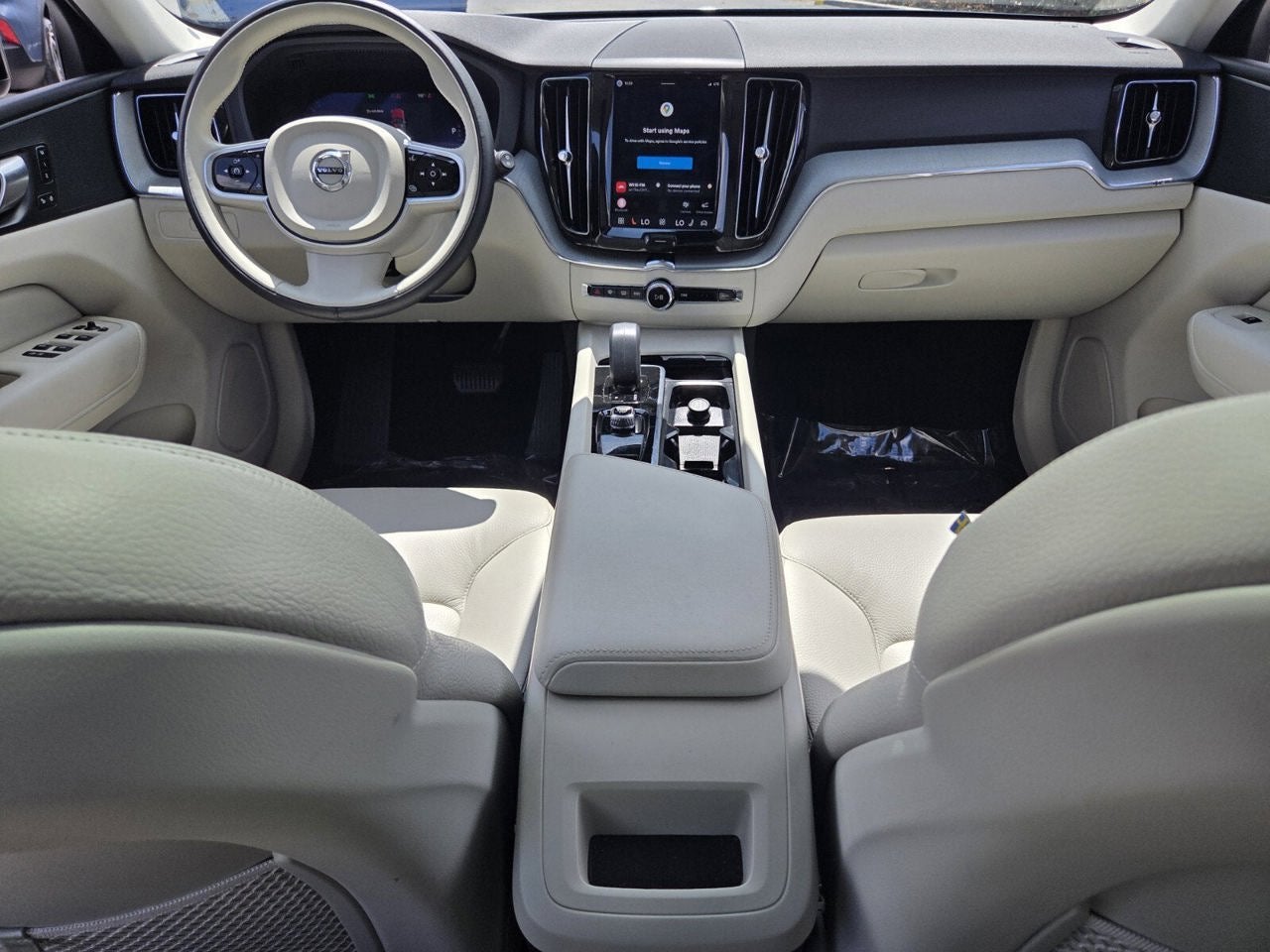 2025 Volvo XC60 Plus