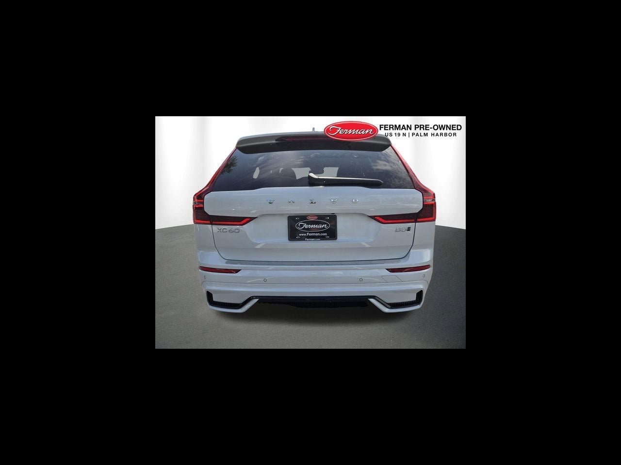 2026 Volvo XC60 B5 Plus