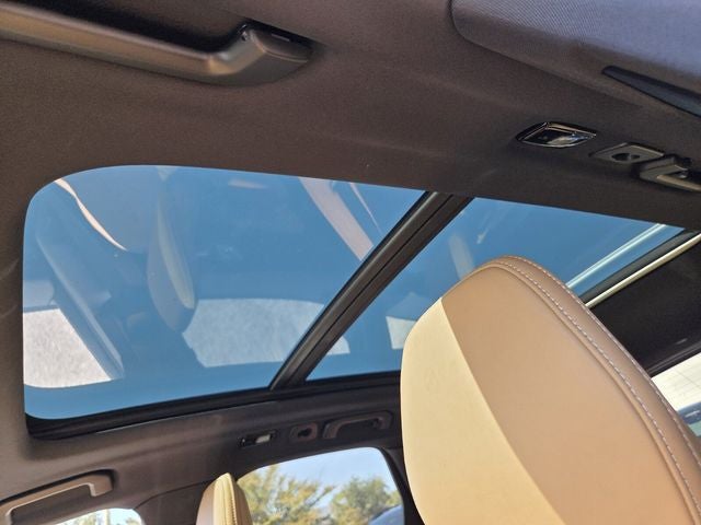 2025 Volvo XC60 B5 Ultra