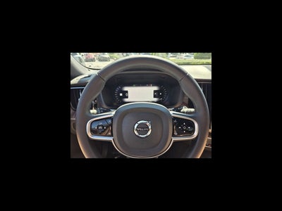 2025 Volvo XC60 B5 Ultra