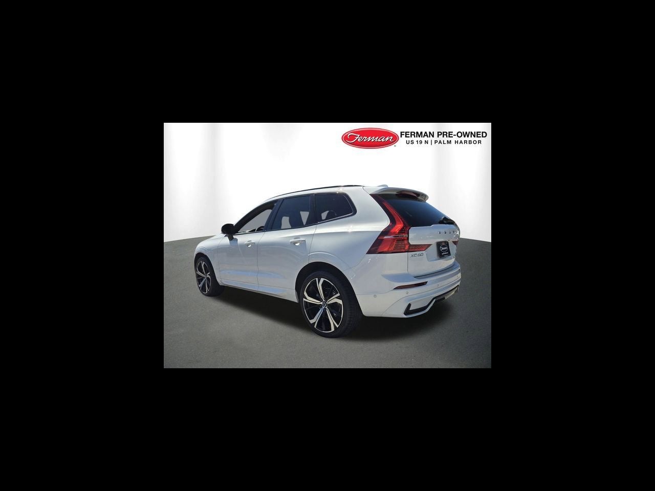 2025 Volvo XC60 B5 Ultra